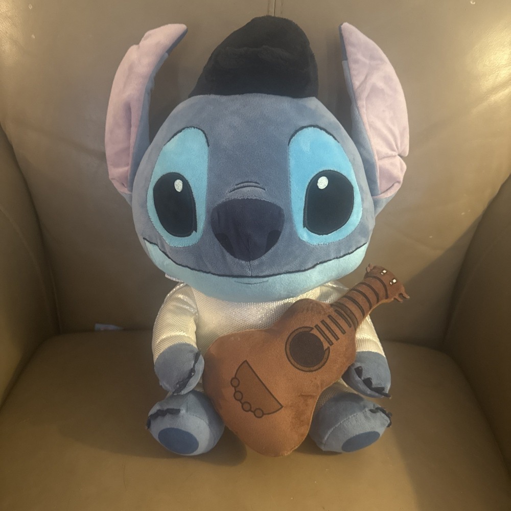Lilo Stitch Elvis Stitch 16" Hug Me Vibrating‎ Plush Rare Disney Plush Batteries